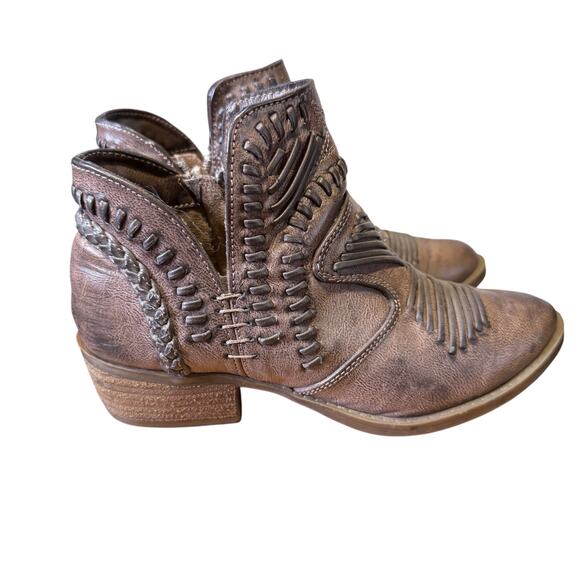 Not Rated Western Side Zip Bootie Size 8.5 - Picture 1 of 10